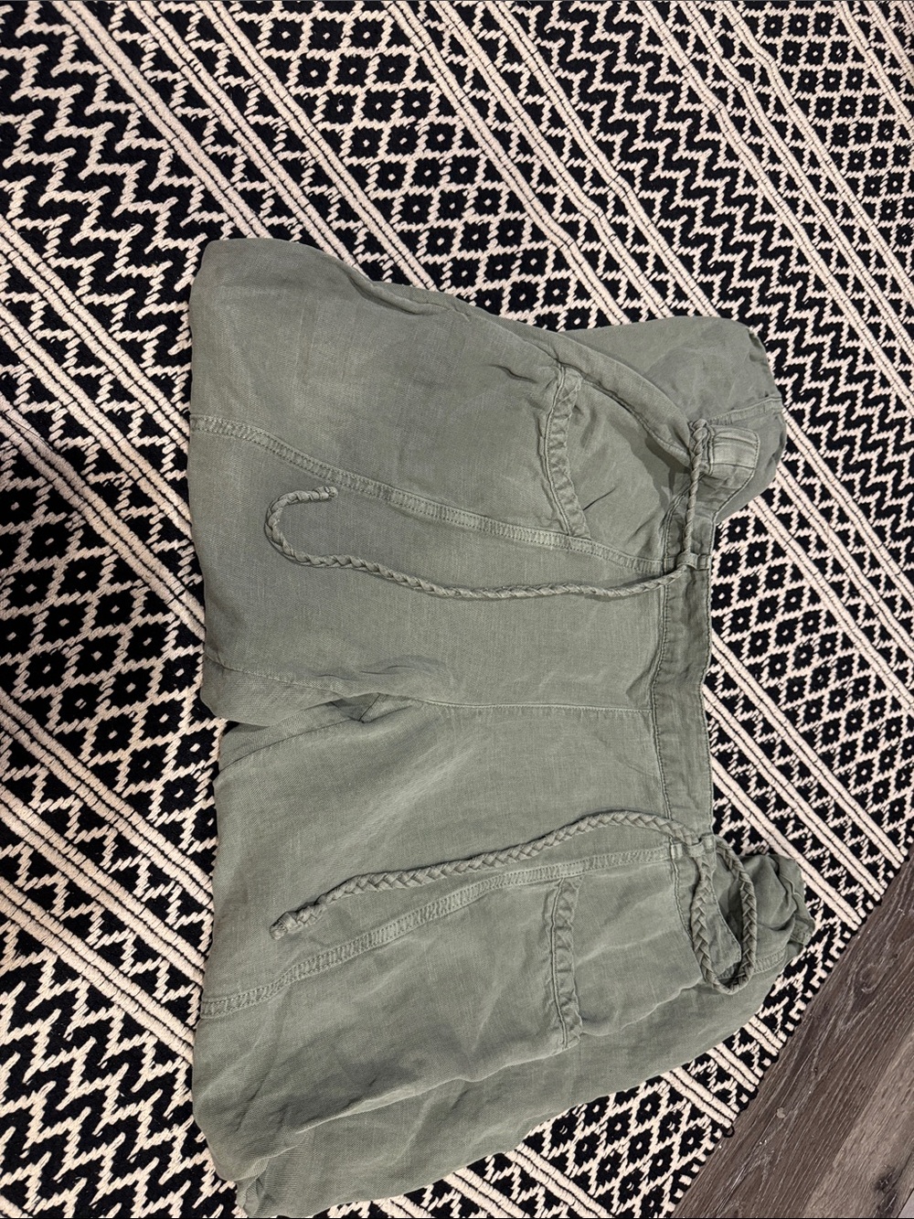 C&C California Olive Green Drawstring linen pants